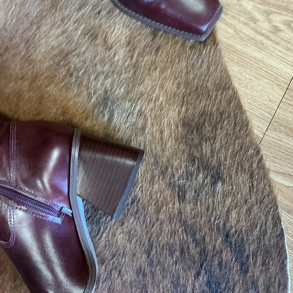 Brown Leather Knee-High Boots wide calf - Picture 3 of 4